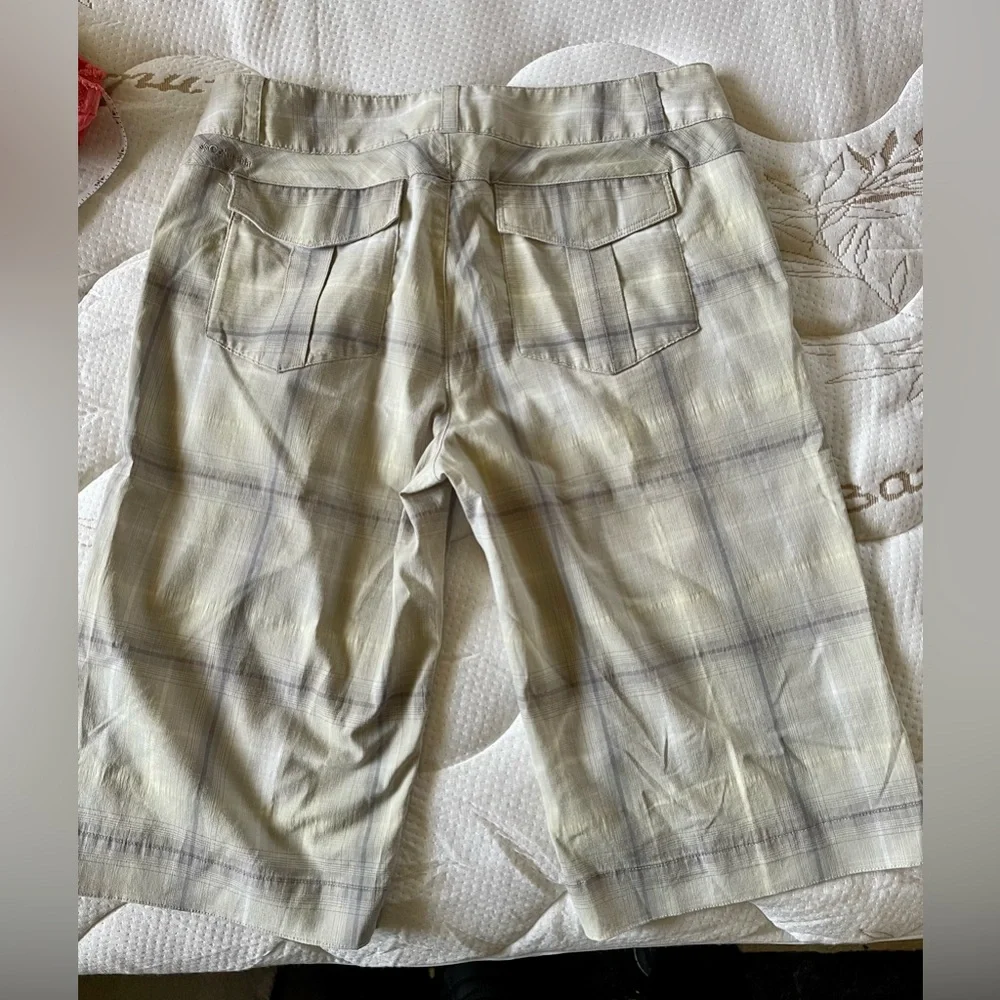 Columbia Titanium Omni-Dry Shorts - Picture 2 of 3